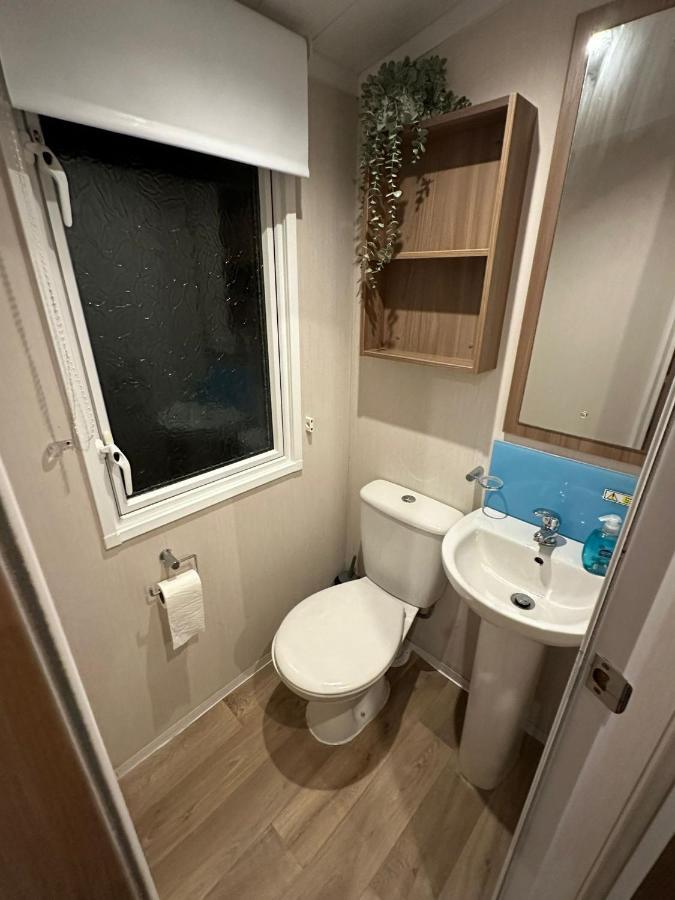 Luxurious 6 Berth Swift Bordeaux On Lyons Robin Hood Rhyl Villa Meliden Екстериор снимка