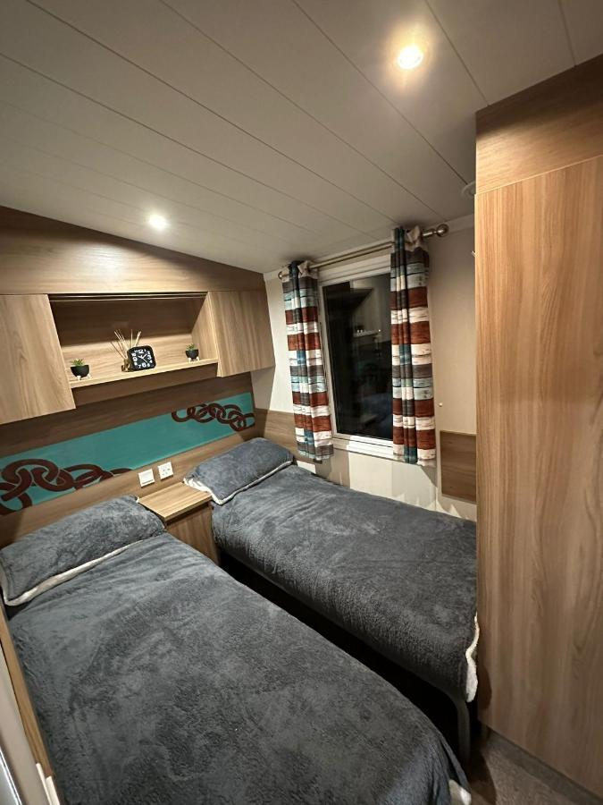 Luxurious 6 Berth Swift Bordeaux On Lyons Robin Hood Rhyl Villa Meliden Екстериор снимка